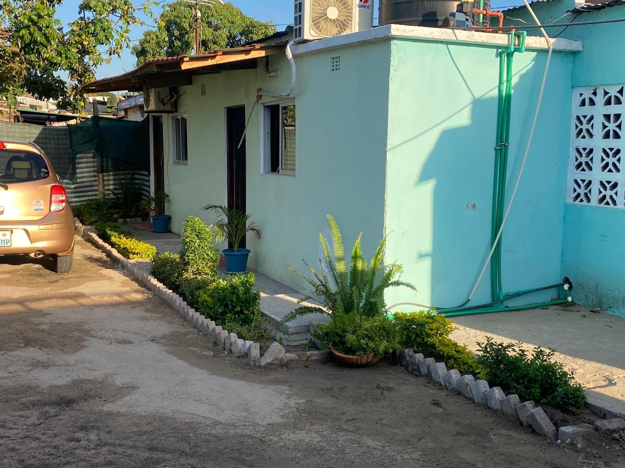 Aeropark Residencial Hostel Maputo Exterior photo